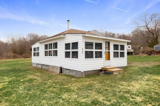 Detached House in Portsmouth, Newport County