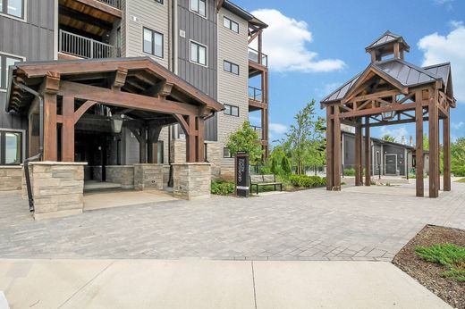 Apartment / Etagenwohnung in The Blue Mountains, Ontario