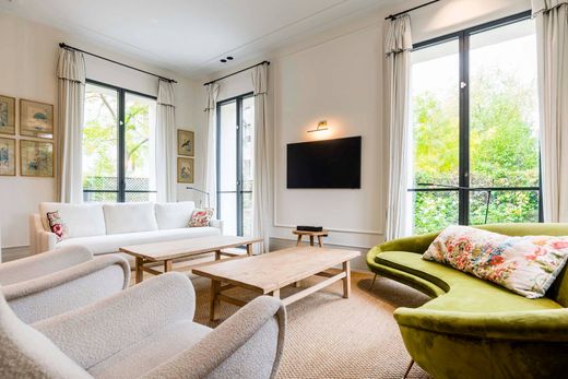 マドリード, マドリッドのマルチファミリーヴィラ