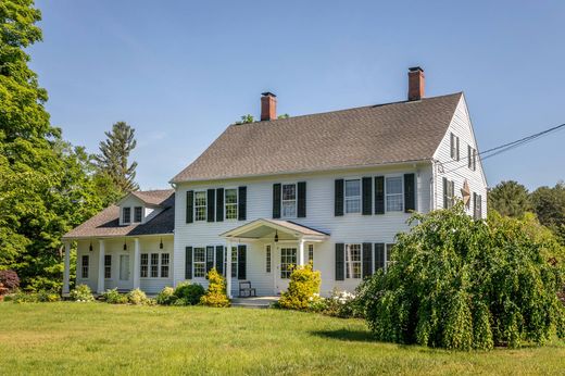 Detached House in Cornwall, Litchfield County