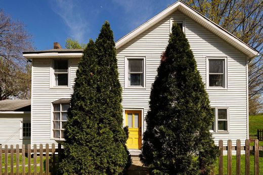 Luxury home in Rhinecliff, Dutchess County