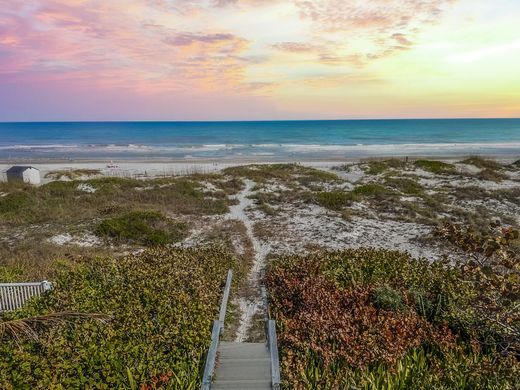 Cocoa Beach, Brevard Countyの高級住宅