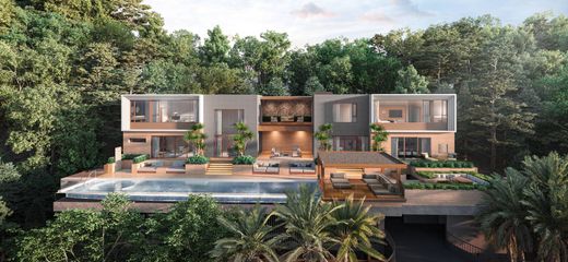 Villa in Mueang Phuket, Phuket Province