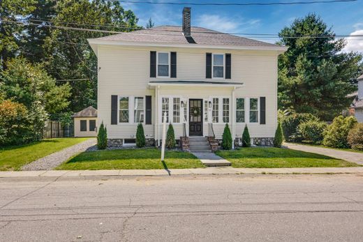 Vrijstaand huis in Maynard, Middlesex County