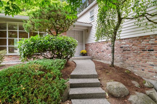 Detached House in Bellevue, King County