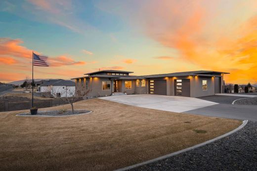 Detached House in Kennewick, Benton County