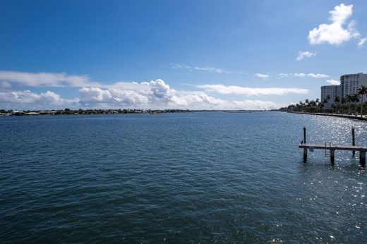 Apartment in West Palm Beach, Palm Beach