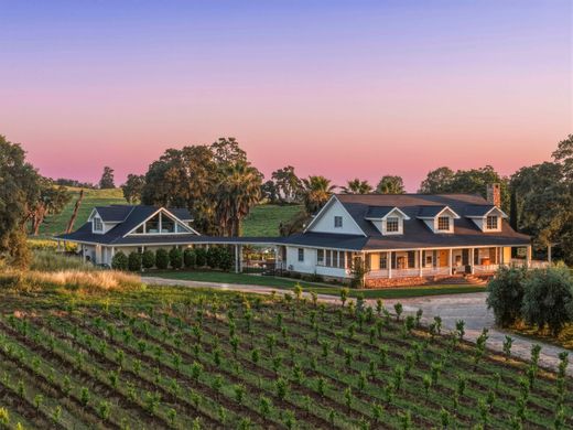 Luxury home in Plymouth, Amador County