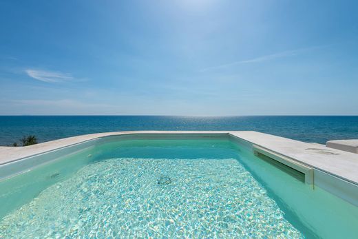 Villa in Sabaudia, Provincia di Latina