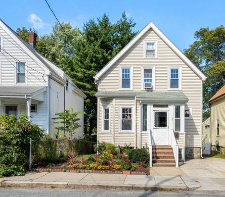 Detached House in Boston, Suffolk County