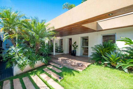 Luxury home in Asunción, Asuncion