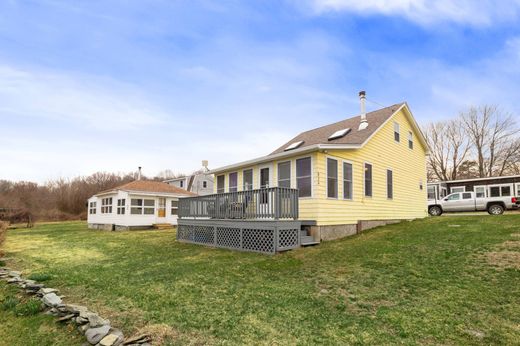 Detached House in Portsmouth, Newport County