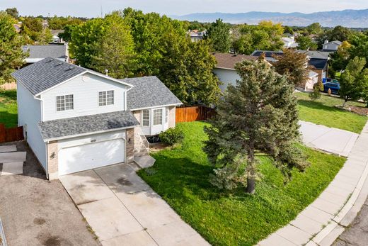 ‏בית חד-משפחתי ב  West Jordan, Salt Lake County