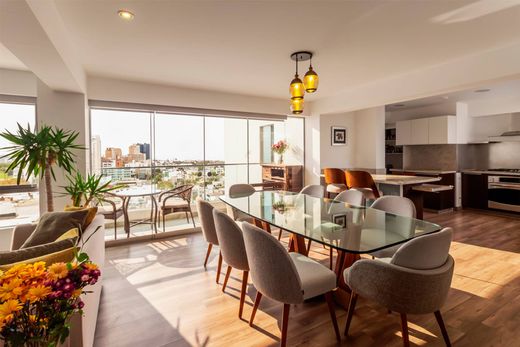 Duplex in San Isidro, Lima