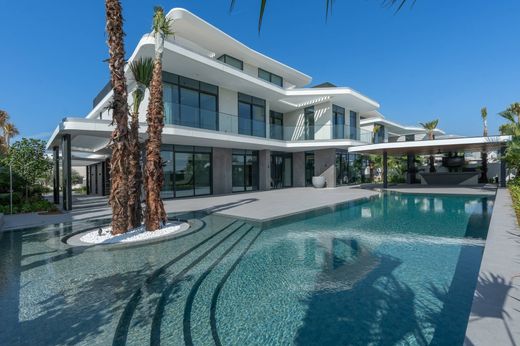 Villa in Dubai