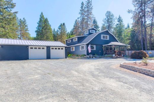 Luxury home for sale in Grants Pass