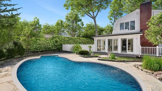 Detached House in Southampton, Suffolk County