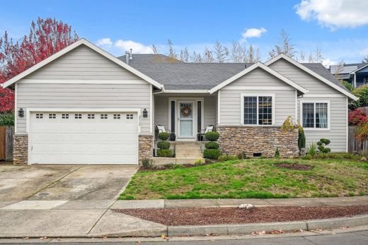 Luxury home in Silverton, Marion County