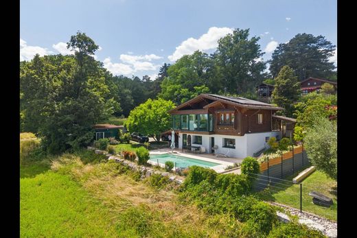 Detached House in Trélex, Nyon District