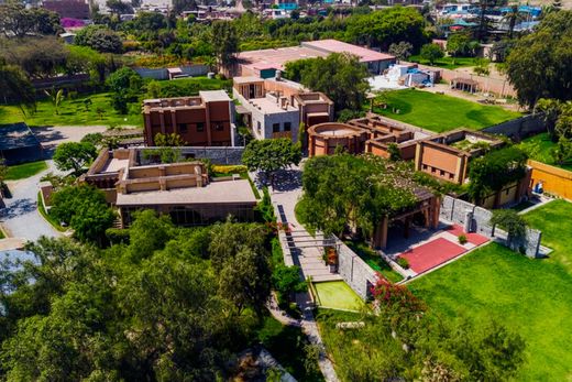 Detached House in Lima, Departamento de Lima