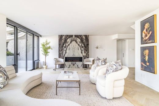 Apartment for sale in Washington