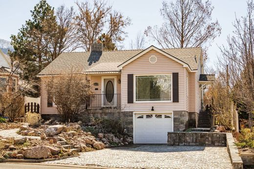 Casa Unifamiliare a Ogden, Weber County