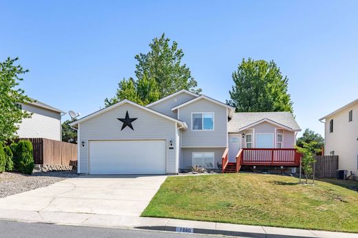 Detached House in Pullman, Whitman County