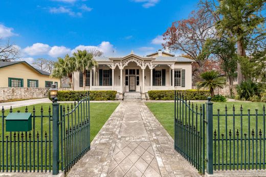 Detached House in San Antonio, Bexar County