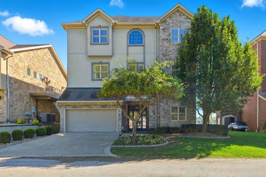 Detached House in Jeffersonville, Clark County