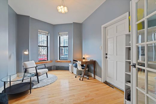 Townhouse in Brooklyn, Kings County