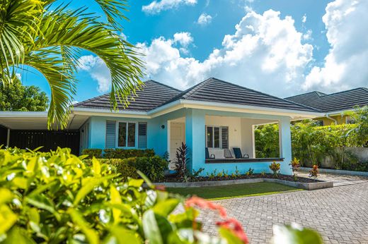 Vrijstaand huis in Saint Ann’s Bay, St. Ann's Bay