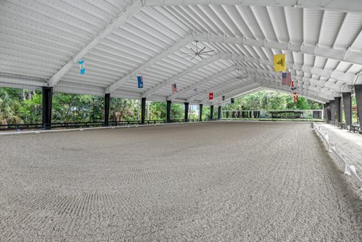 Luxury home in Loxahatchee Groves, Palm Beach