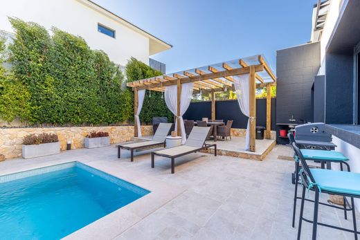 Detached House in Cascais, Lisbon