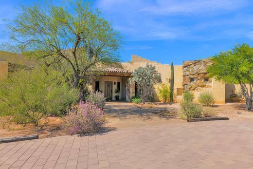 Luxury home in Cave Creek, Maricopa County