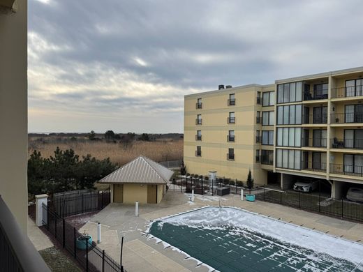 Apartment in Brigantine, Atlantic County