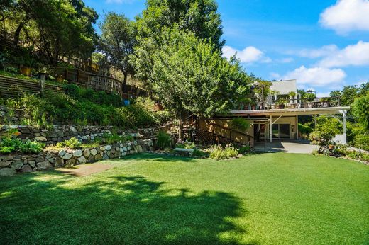 Vrijstaand huis in Agoura Hills, Los Angeles County