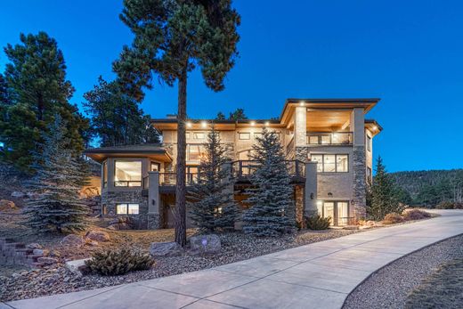 Luxury home in Woodland Park, Teller County