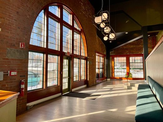 Apartment / Etagenwohnung in Newburgh, Orange County