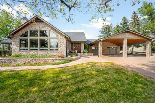 Detached House in Arvada, Jefferson County