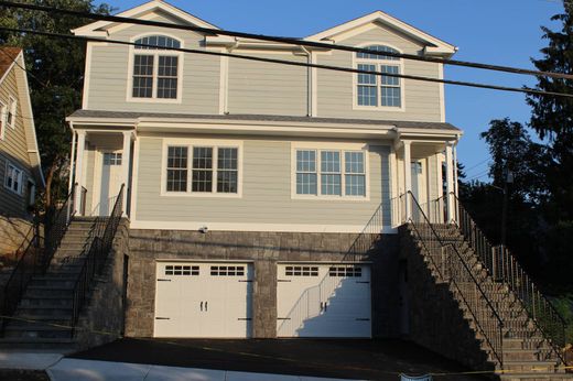 Duplex in White Plains, Westchester County