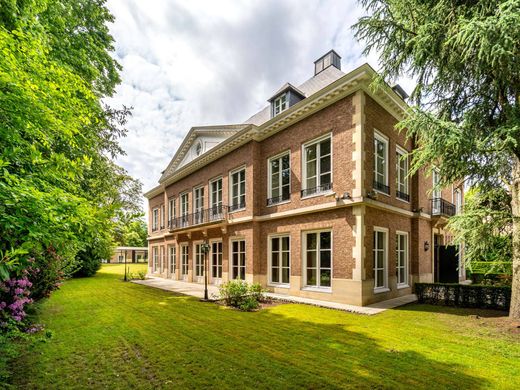Uccle, Bruxelles-Capitaleの一戸建て住宅