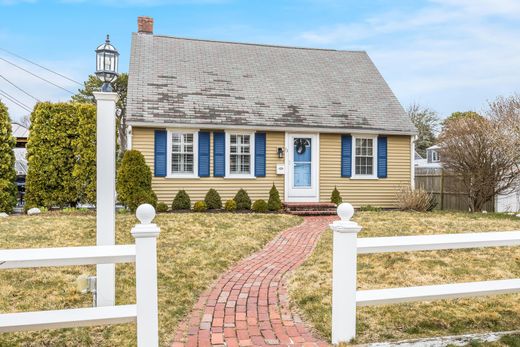 Detached House in Yarmouth, Barnstable County