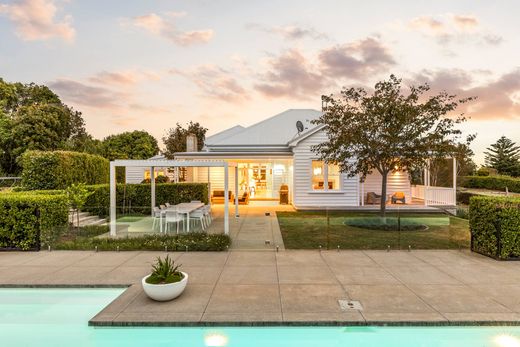 Вилла, Waipahihi, Taupo District