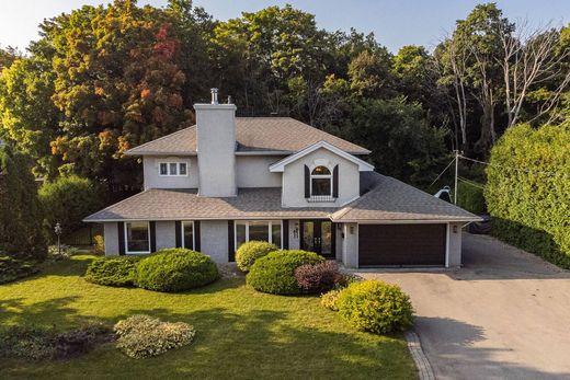 Einfamilienhaus in Deux-Montagnes, Laurentides