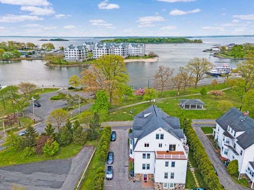 Apartment in New Rochelle, Westchester County