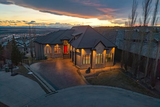 Semidetached House in Cochrane, Alberta