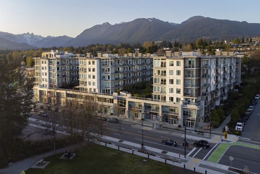 North Vancouver, Metro Vancouver Regional Districtのアパートメント