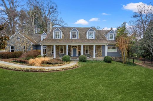 Luxury home in McLean, Fairfax County