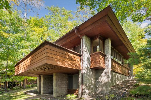 Detached House in Comstock, Barron County