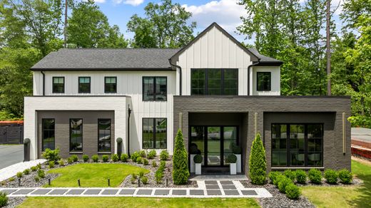 Vrijstaand huis in Alpharetta, Fulton County